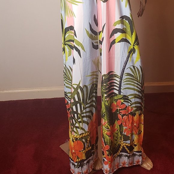 Island Vibes - Picture 3 of 3